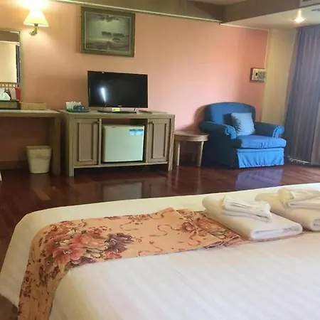 Pin Hotel Lampang Luaran gambar