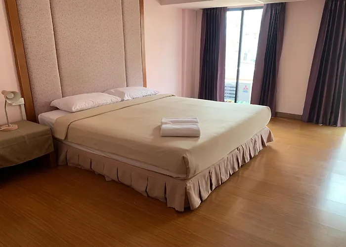 Pin Hotel