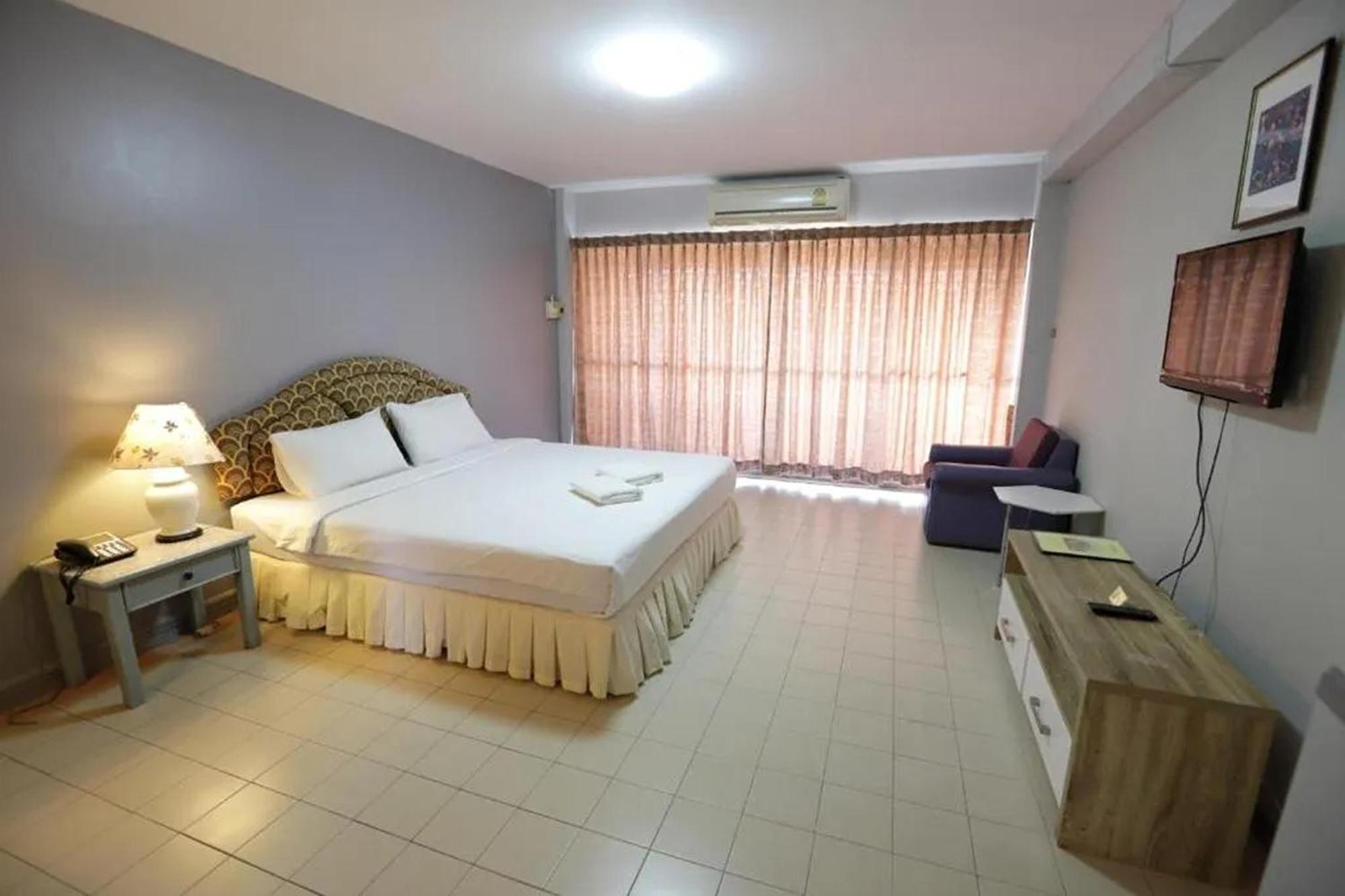 Pin Hotel Lampang
